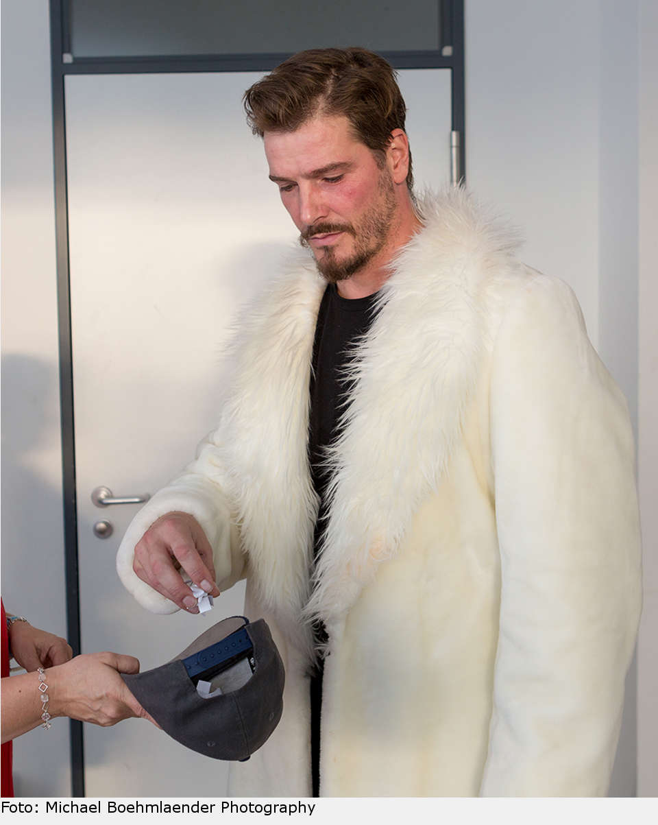 So eine Ziehung ist eine ernste Angelegenheit... jan ammann musical tenors auslosung 07