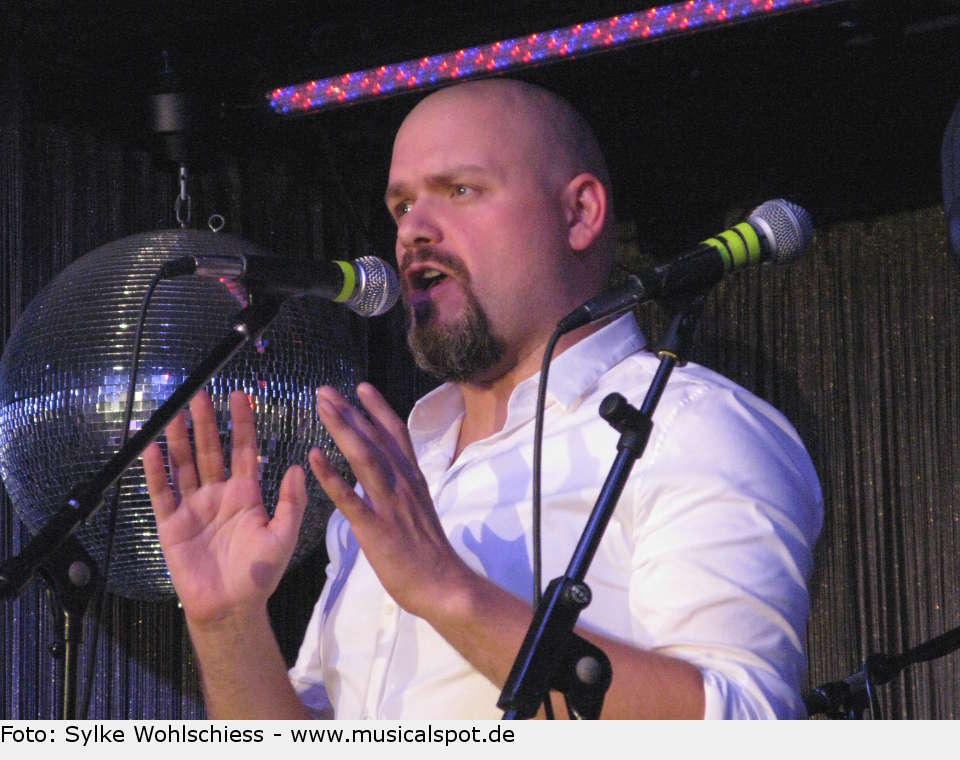 Nun wird es Zeit für die Gäste des Abends. enrico 08