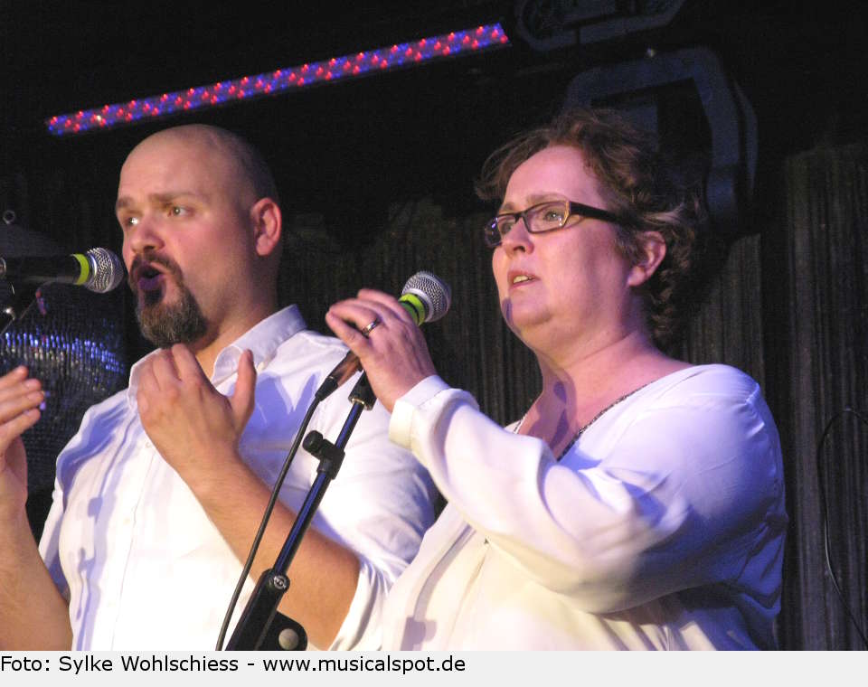 Als besondere Überraschung gibt es ein Wiedersehen mit Iris Schumacher, die in "Kein Pardon" Peters Mutter spielte. enrico 10