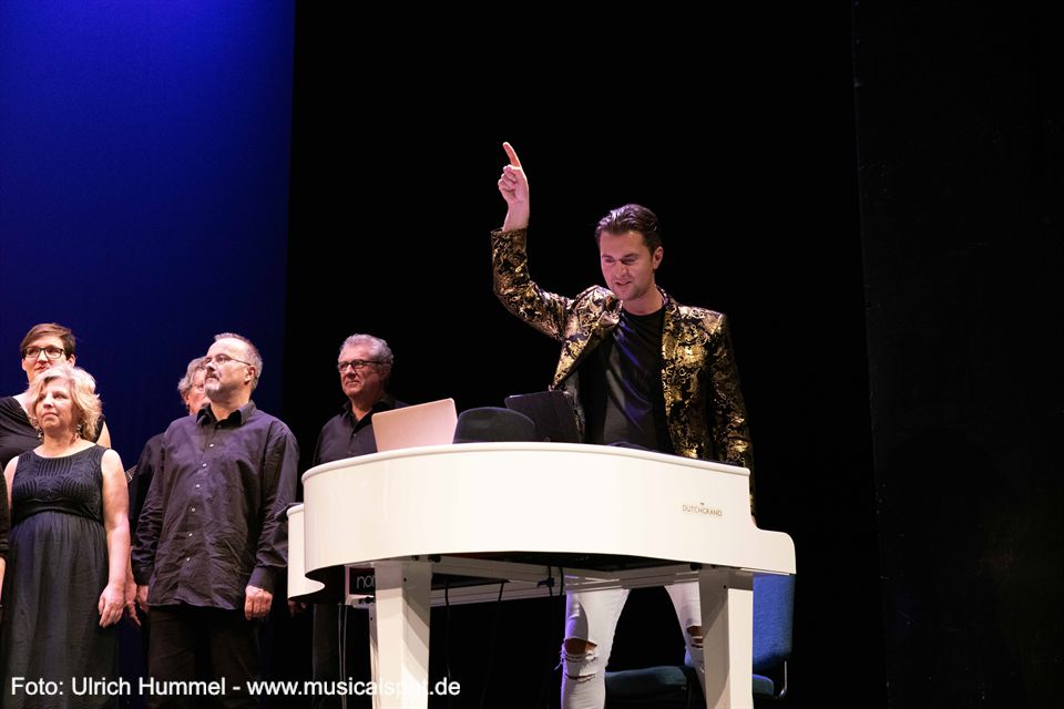 Den Takt gibt er vor: Dr. Konstantinos Kalogeropoulos. konzert kalogeropoulos tarte pazdera selele esslingen 2019 43