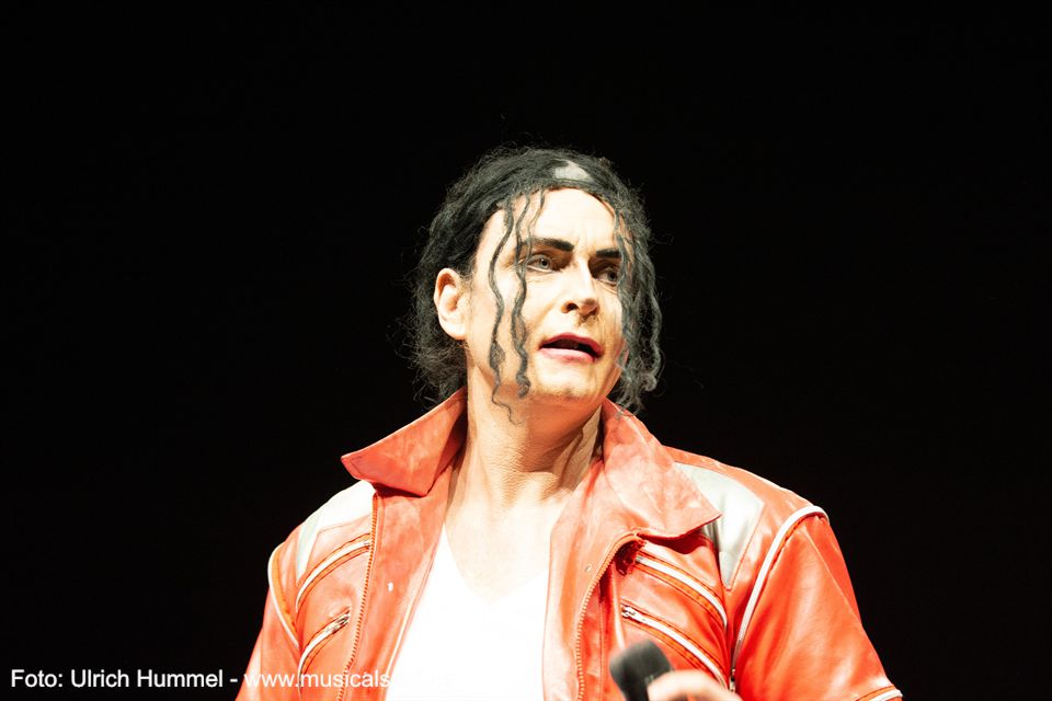 Im Duett gibt's „Dirty Diana“ aus Michael Jacksons Album „Bad“. konzert kalogeropoulos tarte pazdera selele esslingen 2019 55