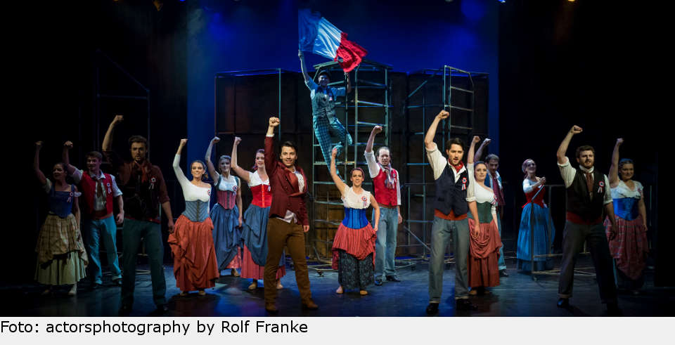 Das Ensemble des Musicals "Barricade". barricade stuttgart 02