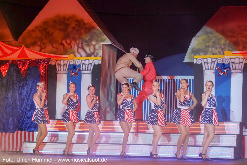 …braut sich das Unheil schon zusammen: big fish musical leinfelden 143