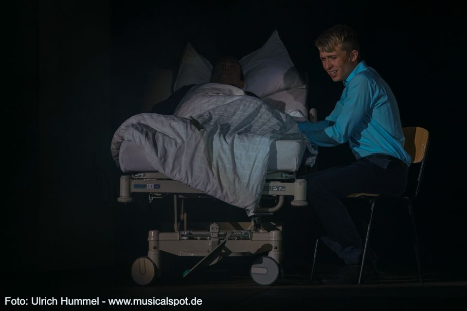 Edward ist gestorben. big fish musical leinfelden 223