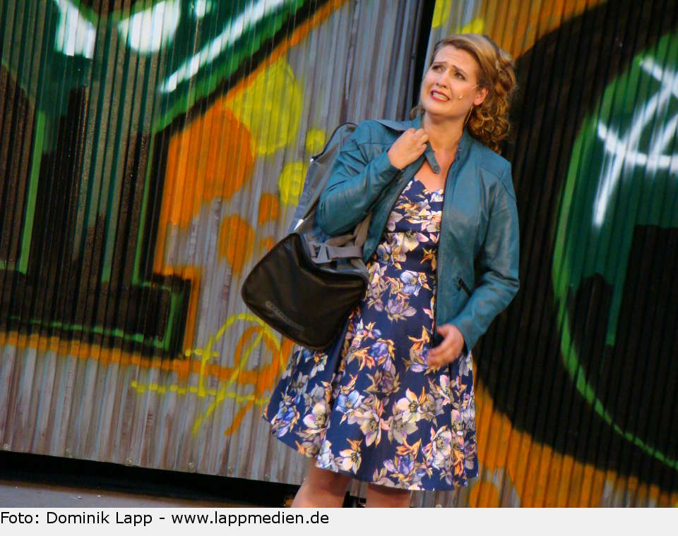 Lisa Kolada (Annette) saturday night fever 08