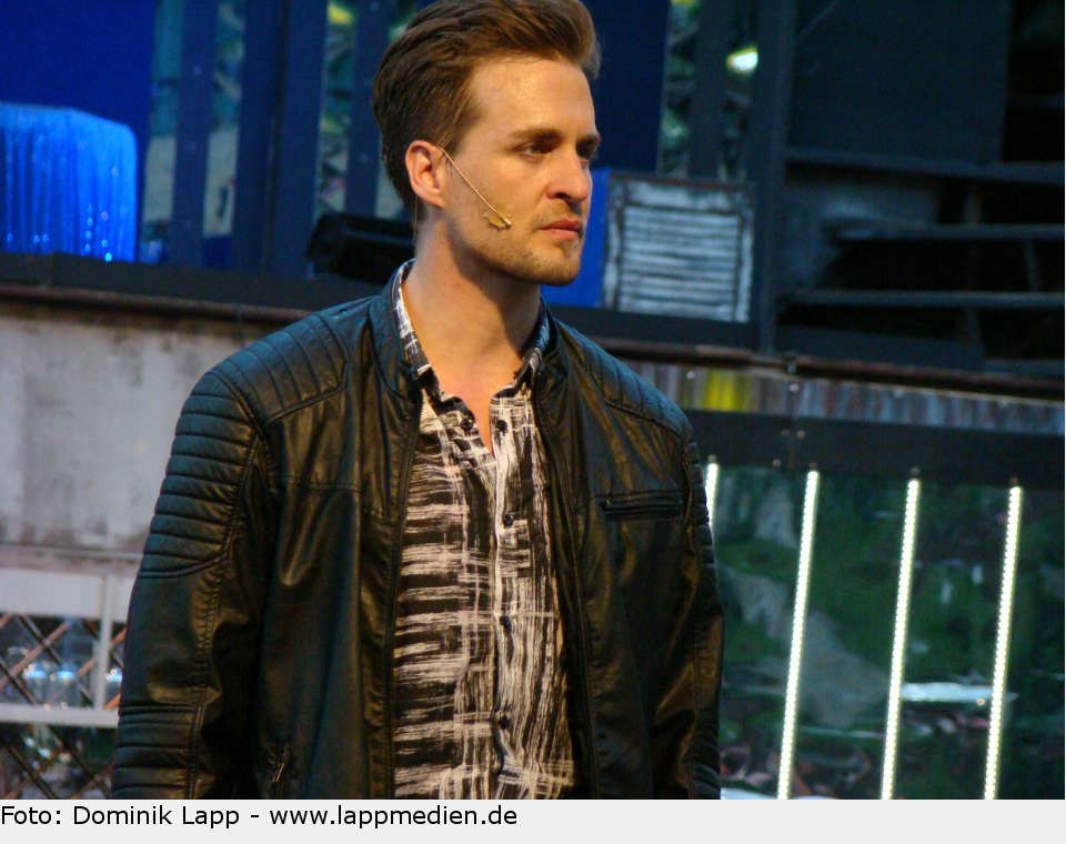 Alexander Klaws (Tony Manero) saturday night fever 10