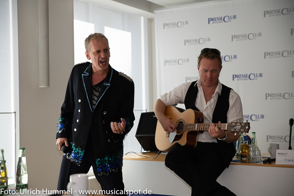 „War ich mal der eklige Zwerg, bin ich heute Prophet UND Berg.“ pressekoferenz festspielhaus fuessen 2018 15