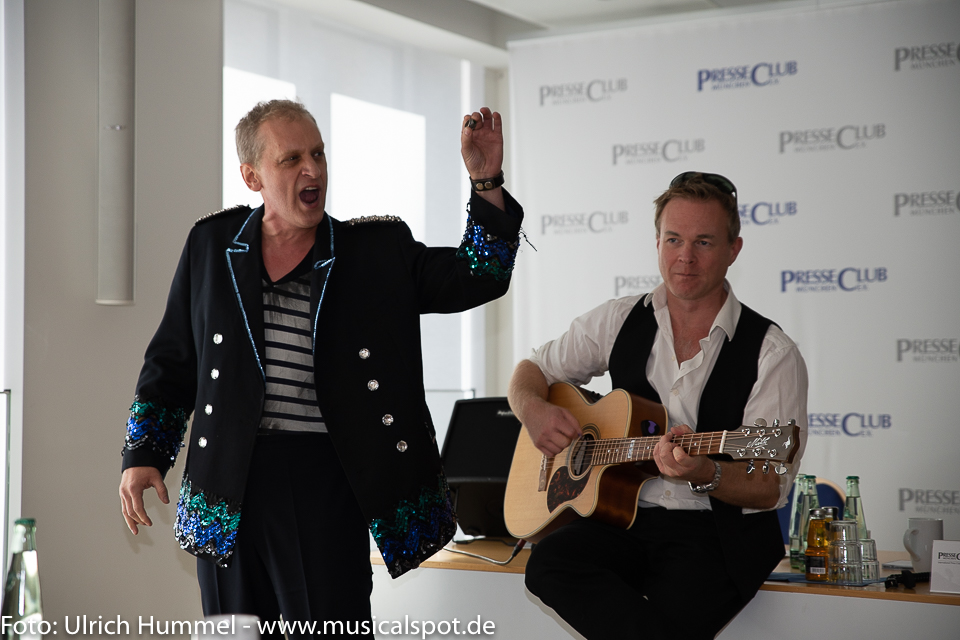 Geplant ist, auch das Musical „Der Ring“ fest an Ludwigs Festspielhaus in Füssen zu etablieren. pressekoferenz festspielhaus fuessen 2018 23
